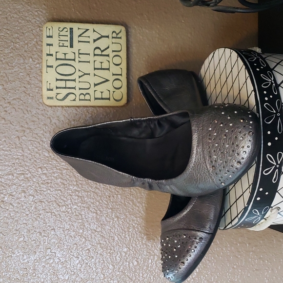 🦋4 for $20, or as marked. EUC- Style & Co ‘Bailey’ Flat w/Crystal Toe Cap - Picture 2 of 10